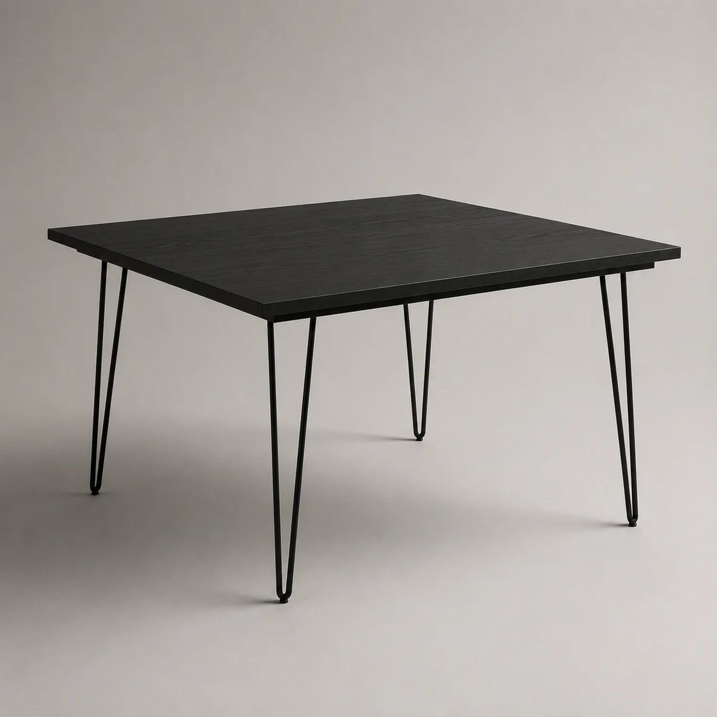 Quadratischer Esstisch 120x120 cm Eichenfurnier Schwarz mit Metallbeinen